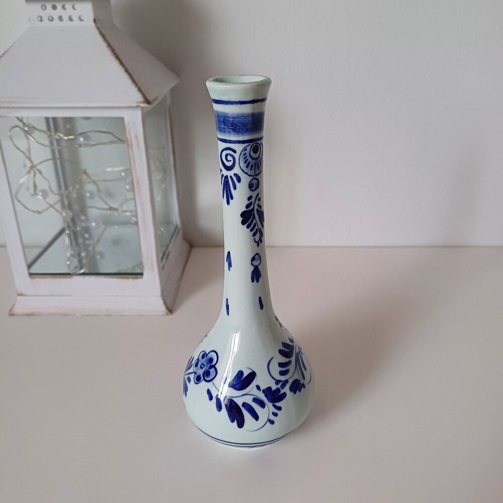 Handpainted Delft Floral Blue and White Tall Bud Vase 638